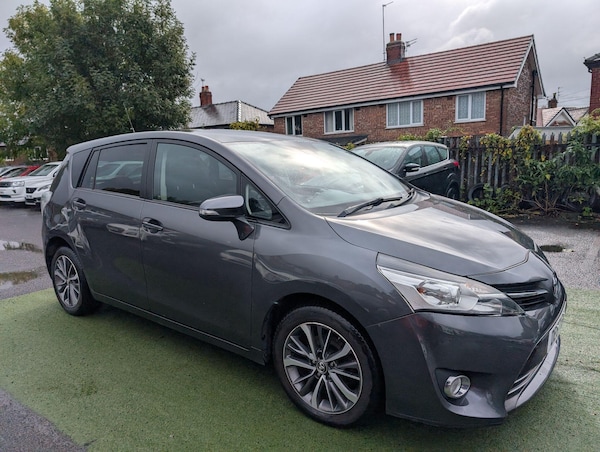 Used Toyota Verso 2017 for sale - 76158986: Photo 34