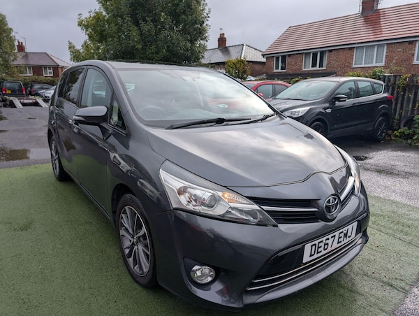 Used Toyota Verso 2017 for sale - 76158986: Photo 35