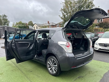 Used Toyota Verso 2017 for sale - 76158986: Photo 3