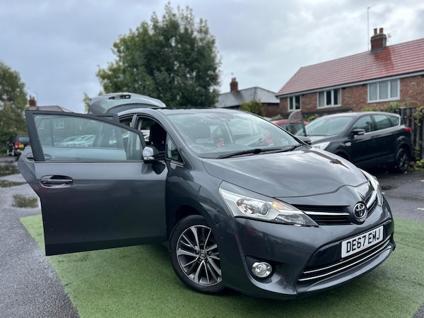Used Toyota Verso 2017 for sale - 76158986: Photo 44