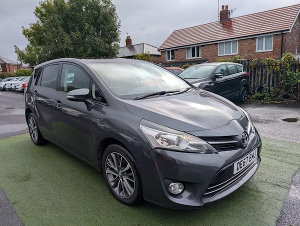 Used Toyota Verso 2017 for sale - 76158986: Photo 8