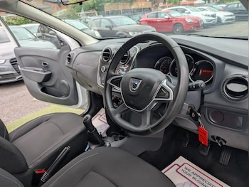 Used Dacia Logan MCV 2019 for sale - 76472467: Photo