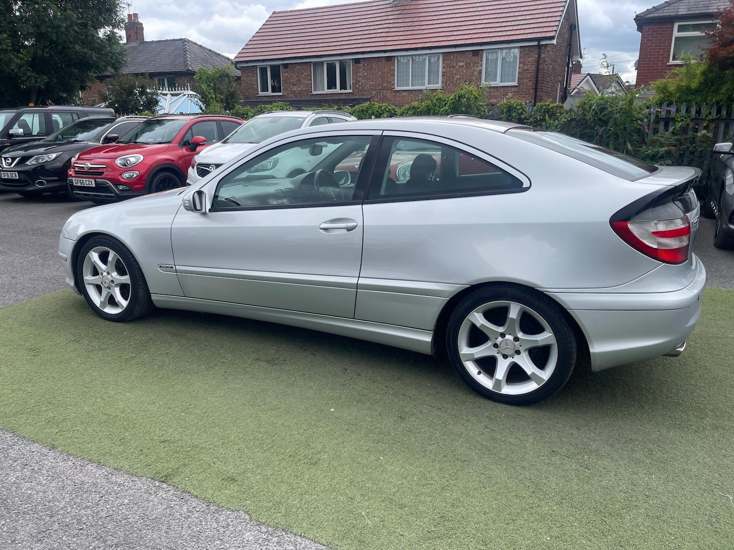 Mercedes-Benz C-Class (07) - 2.1 C220 CDI Sport Edition 2dr - Image 9