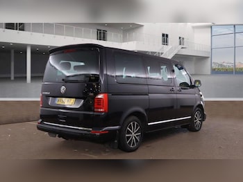 Used Volkswagen Caravelle 2016 for sale - 76701103: Photo