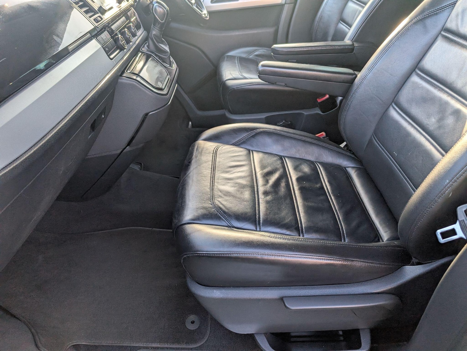 Used Volkswagen Caravelle 2016 for sale - 76701103: Photo 57