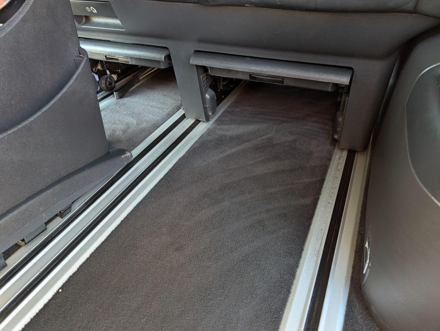 Used Volkswagen Caravelle 2016 for sale - 76701103: Photo 68