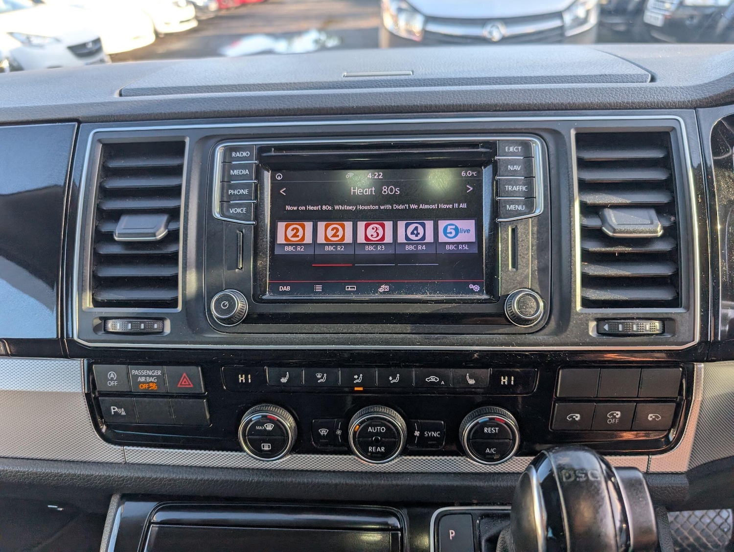 Used Volkswagen Caravelle 2016 for sale - 76701103: Photo 84