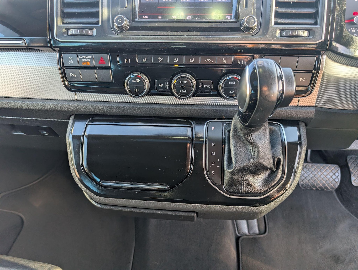 Used Volkswagen Caravelle 2016 for sale - 76701103: Photo 85