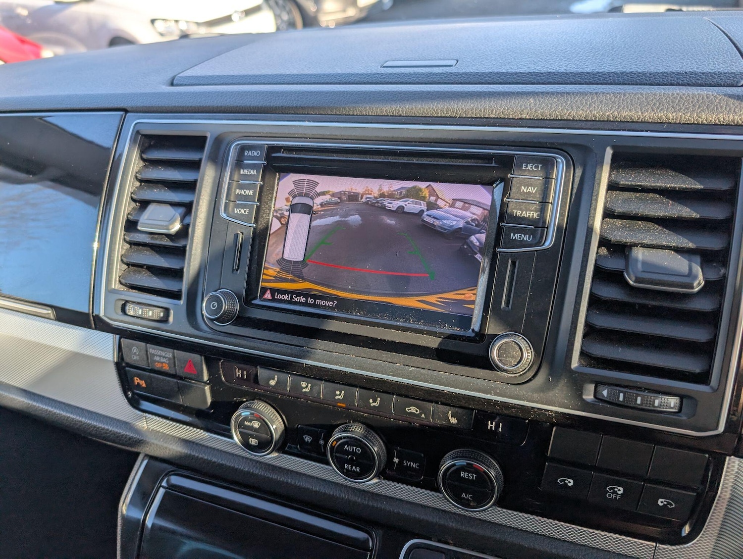 Used Volkswagen Caravelle 2016 for sale - 76701103: Photo 89