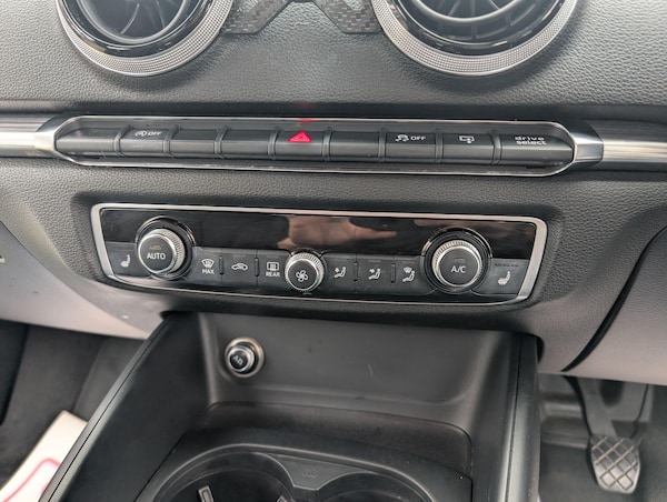 Used Audi A3 2017 for sale - 76306222: Photo 69