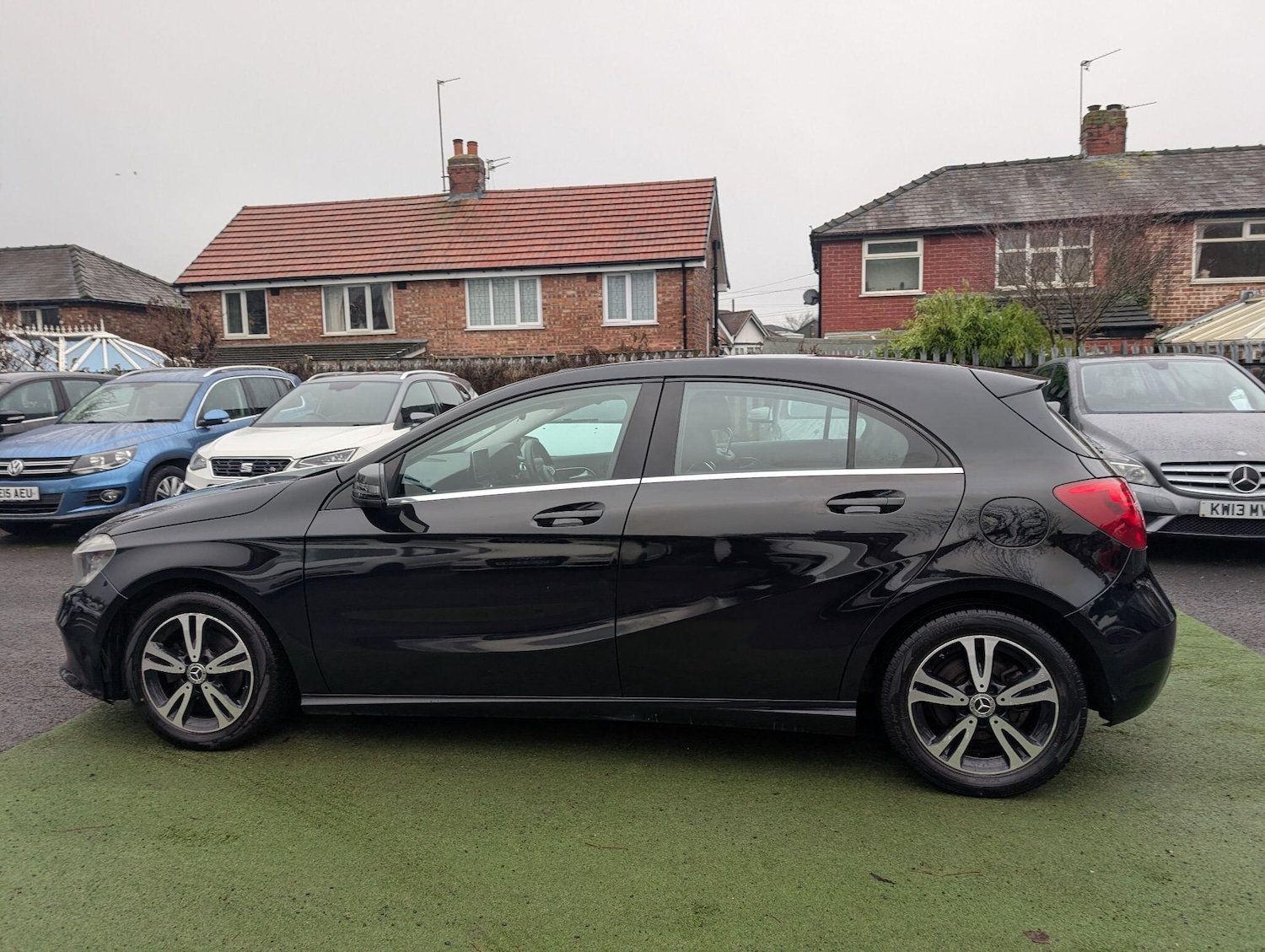 Used Mercedes-Benz A-Class 2017 for sale - 76989907: Photo 24