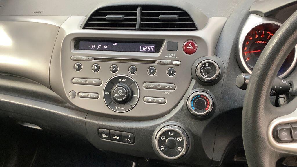 Used Honda Jazz 2009 for sale - 76913858: Photo 23