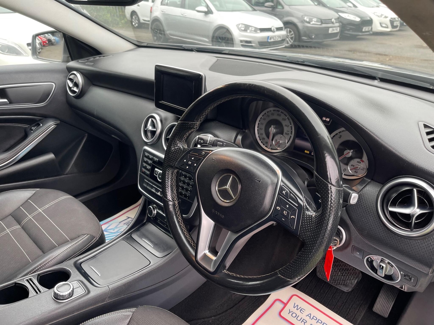Used Mercedes-Benz A-Class 2015 for sale - 76306921: Photo 2