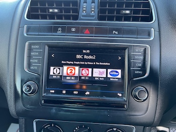 Used Volkswagen Polo 2016 for sale - 76349363: Photo