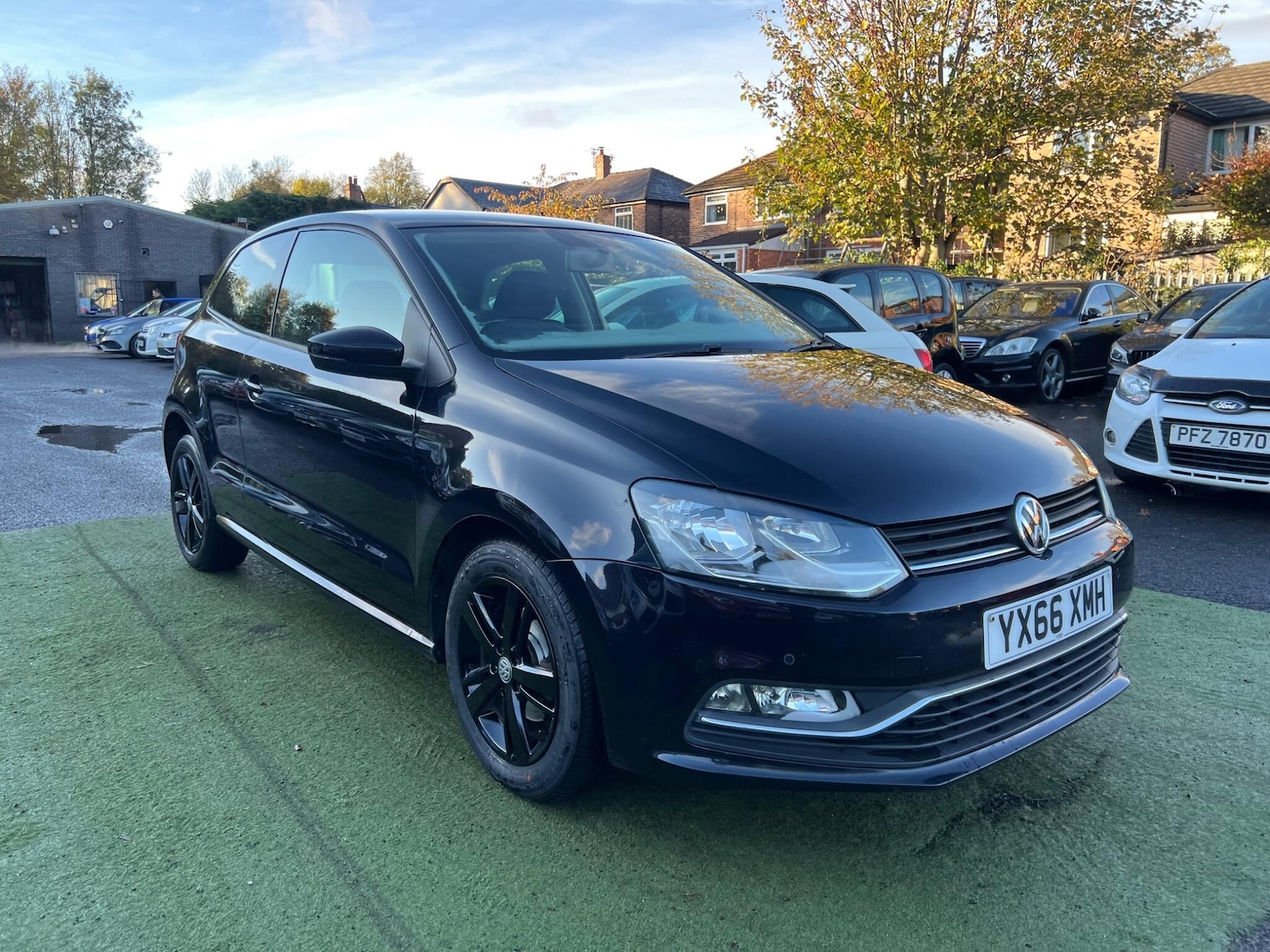 Used Volkswagen Polo 2016 for sale - 76349363: Photo 3