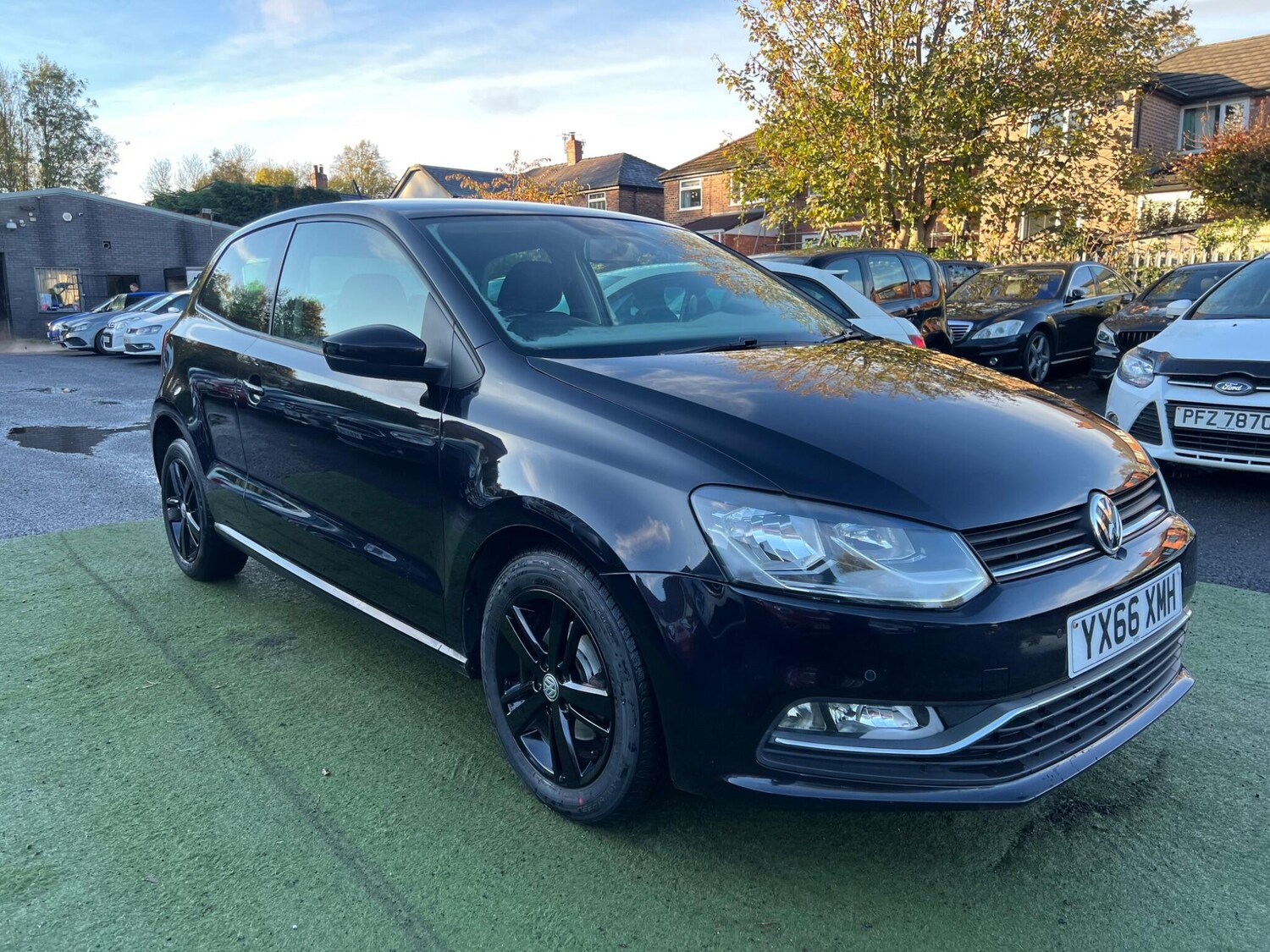 Used Volkswagen Polo 2016 for sale - 76349363: Photo 4