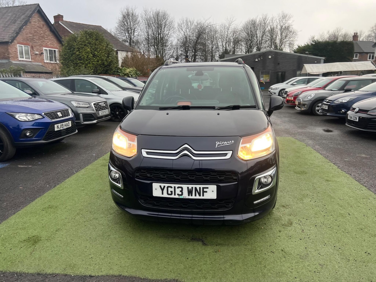 Used Citroen C3 Picasso 2013 for sale - 77320625: Photo 2