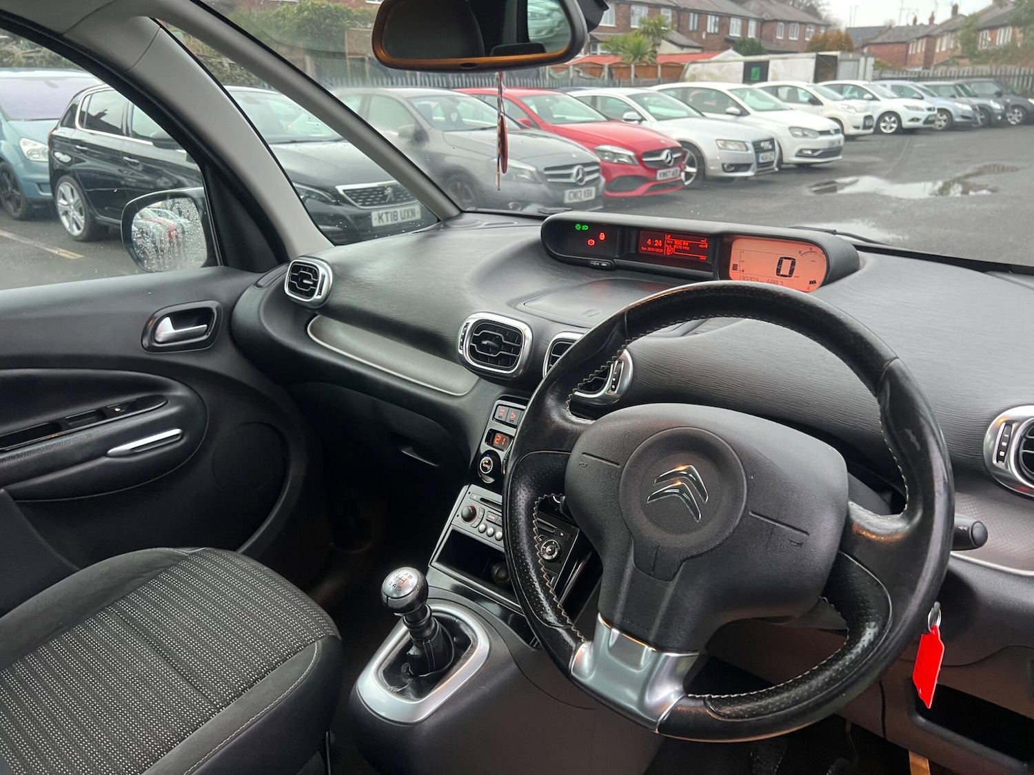 Used Citroen C3 Picasso 2013 for sale - 77320625: Photo 31