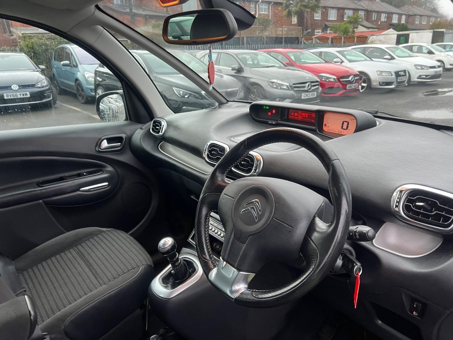 Used Citroen C3 Picasso 2013 for sale - 77320625: Photo 32