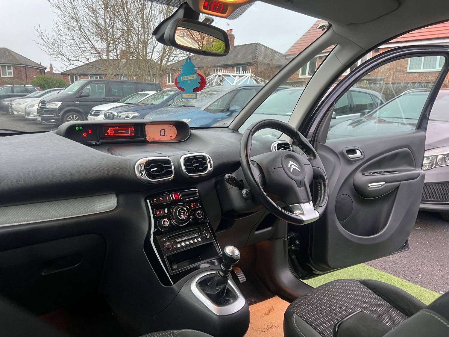 Used Citroen C3 Picasso 2013 for sale - 77320625: Photo 34