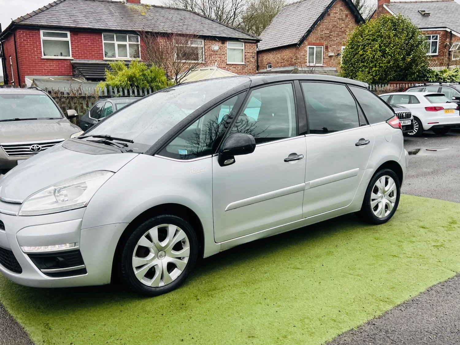 Used Citroen C4 Picasso 2013 for sale - 77683625: Photo 14