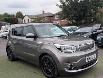 2016 (16) - 27kWh EV Auto 5dr
