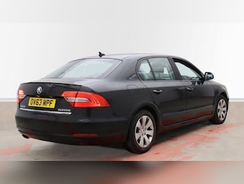 Used Skoda Superb 2013 for sale - 77109511: Photo