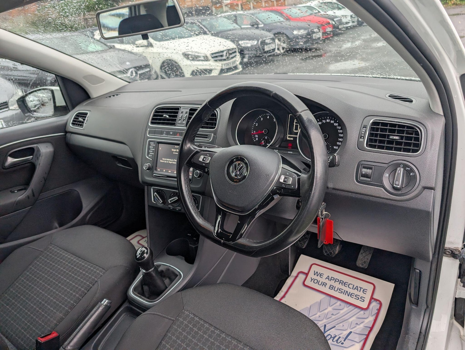 Used Volkswagen Polo 2014 for sale - 76314405: Photo 2