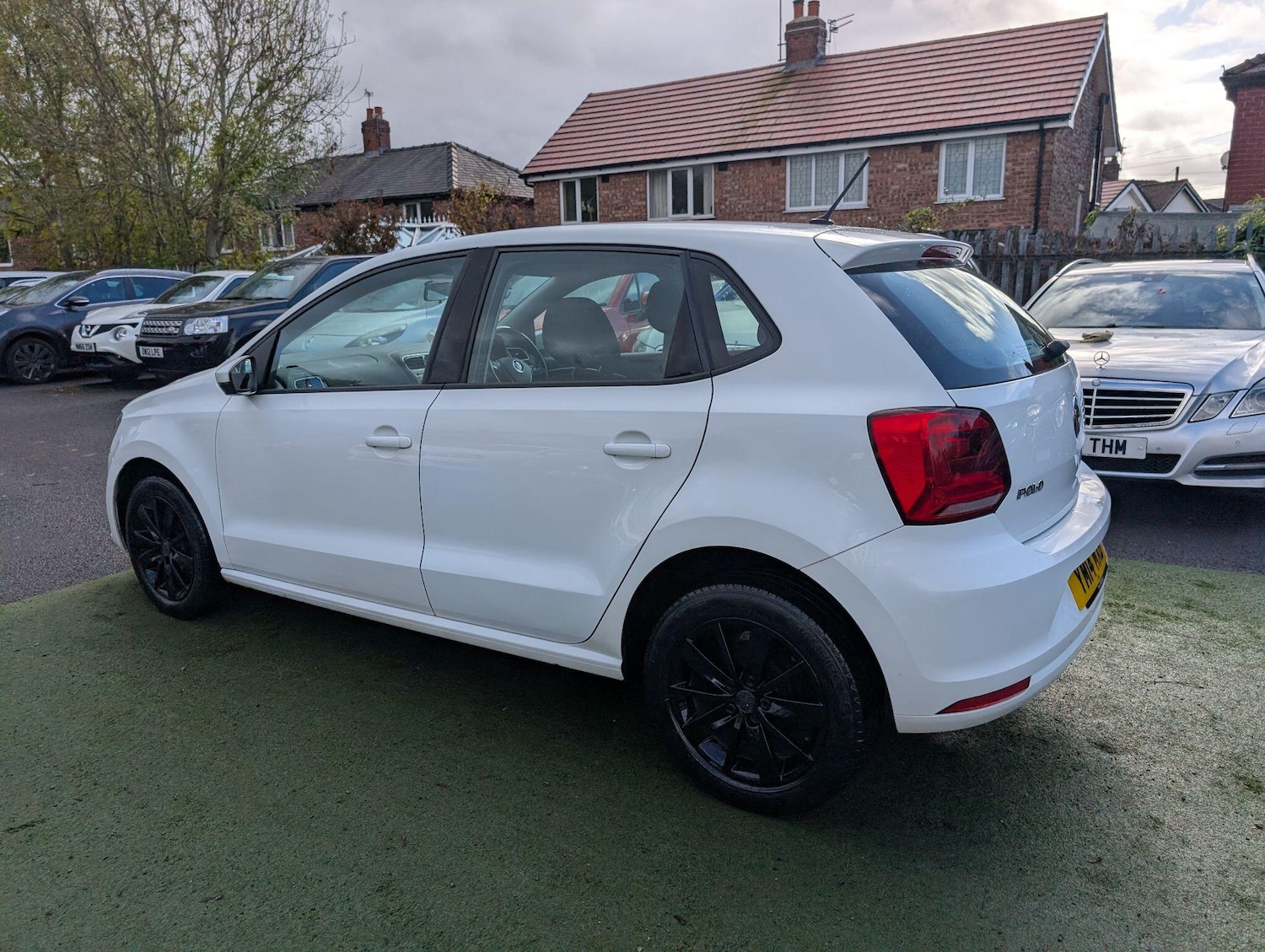 Used Volkswagen Polo 2014 for sale - 76314405: Photo 3