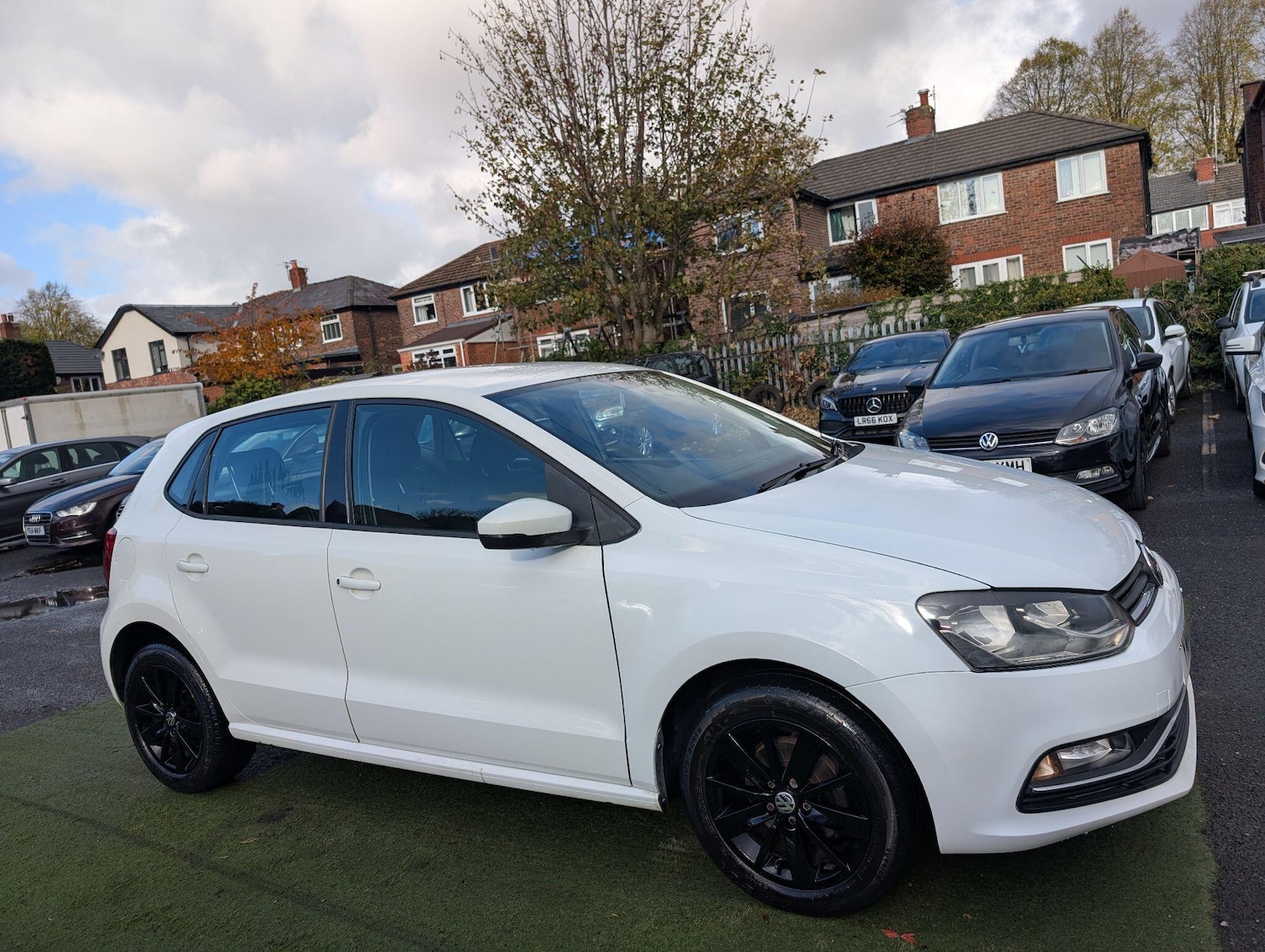 Used Volkswagen Polo 2014 for sale - 76314405: Photo 6