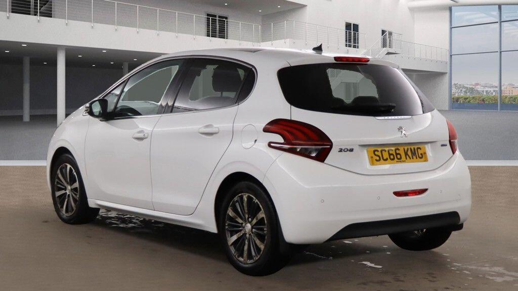 Used Peugeot 208 2016 for sale - 76360284: Photo 3