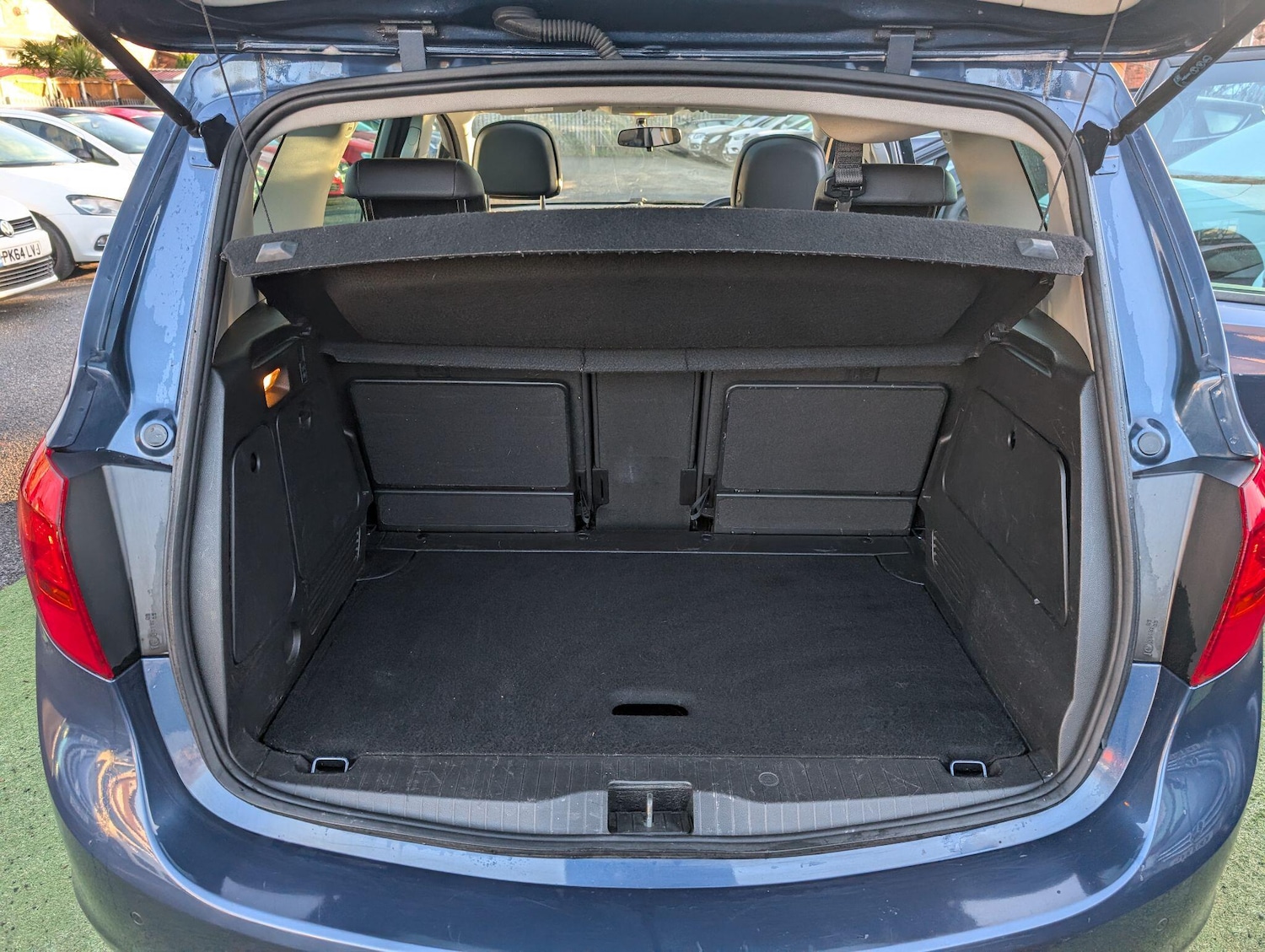 Used Vauxhall Meriva 2012 for sale - 77202658: Photo 27