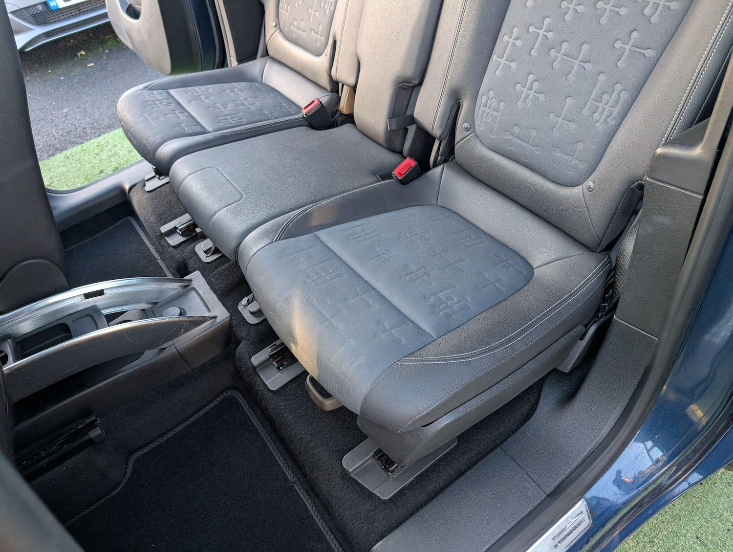 Used Vauxhall Meriva 2012 for sale - 77202658: Photo 33