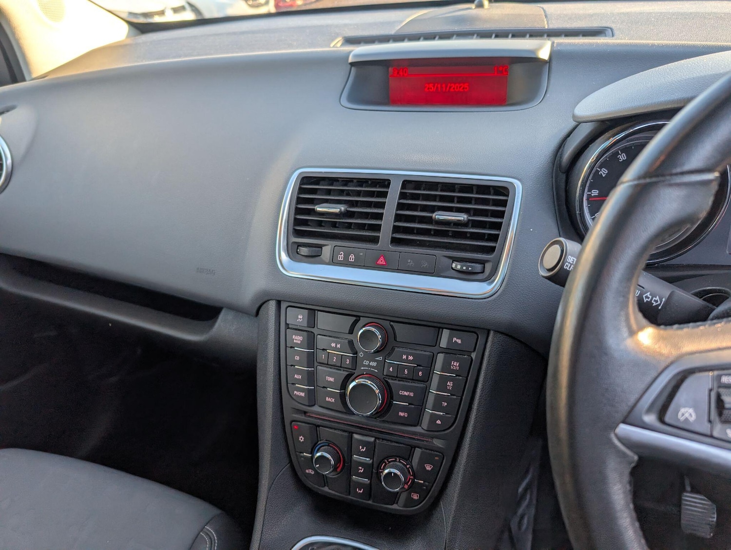 Used Vauxhall Meriva 2012 for sale - 77202658: Photo 43