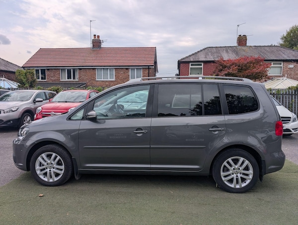 Used Volkswagen Touran 2014 for sale - 76259531: Photo 14