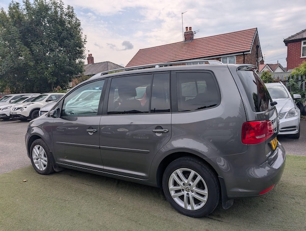 Used Volkswagen Touran 2014 for sale - 76259531: Photo 15