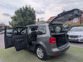 Used Volkswagen Touran 2014 for sale - 76259531: Photo 3