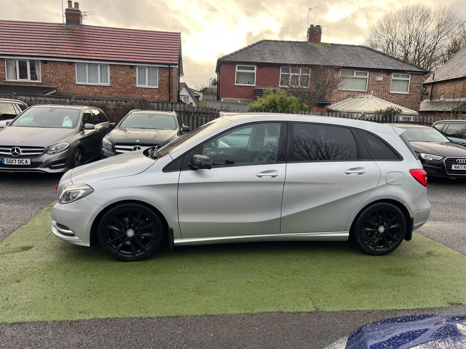 Used Mercedes-Benz B Class for sale - 77550240: Photo 32