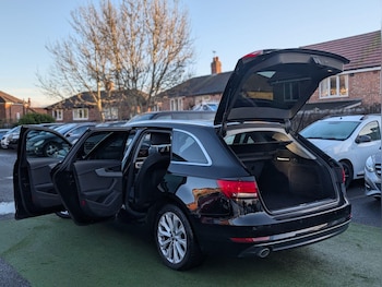 Used Audi A4 Avant 2017 for sale - 76926749: Photo