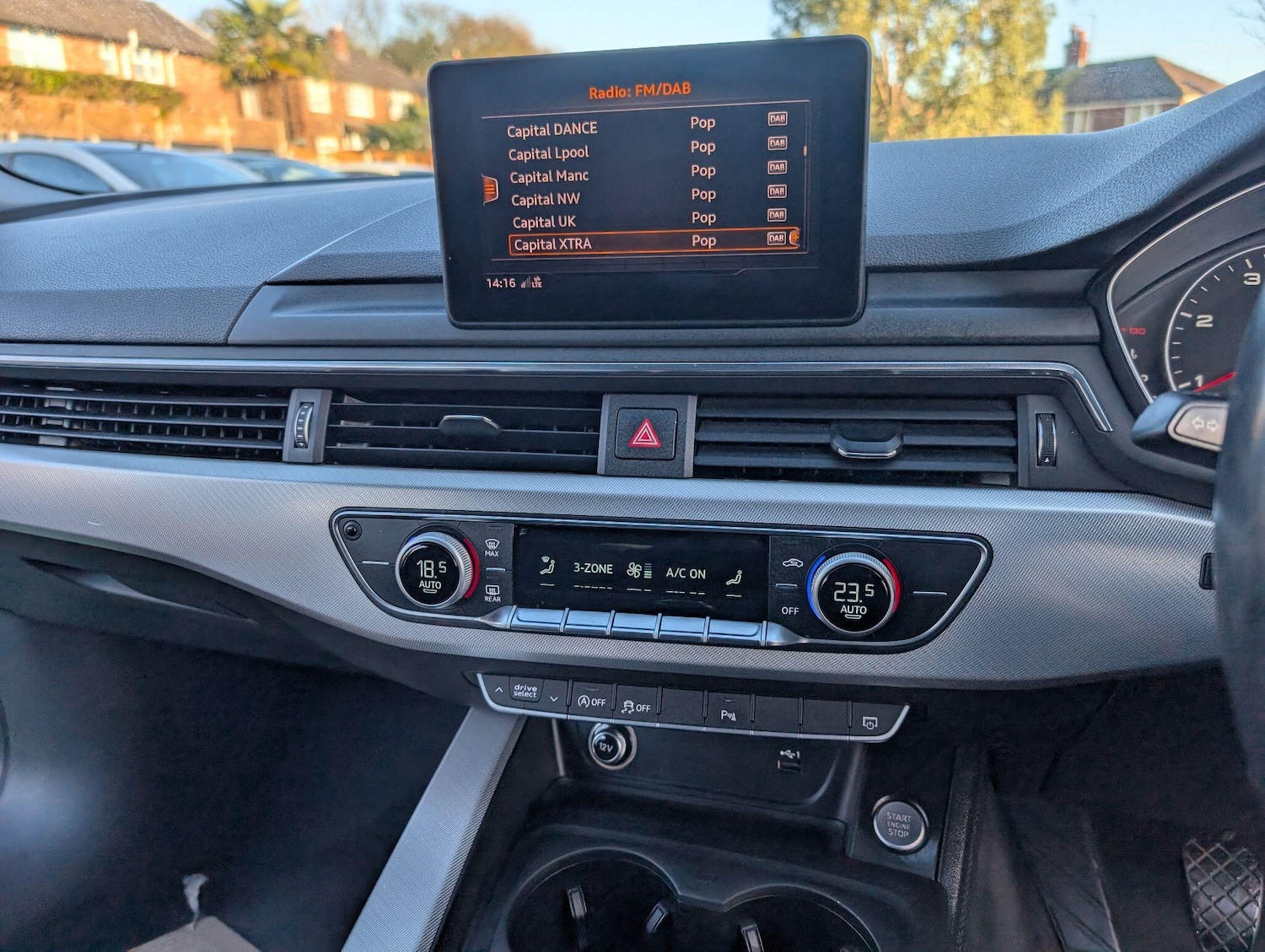 Used Audi A4 Avant 2017 for sale - 76926749: Photo 54