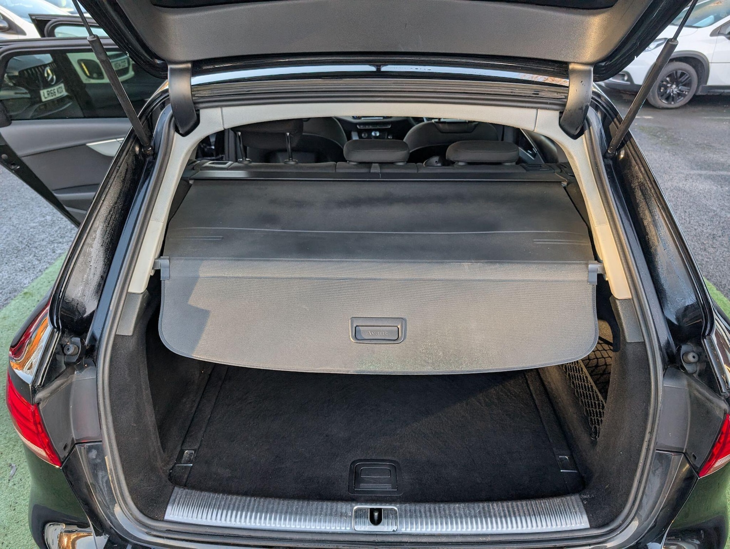 Used Audi A4 Avant 2017 for sale - 76926749: Photo 62