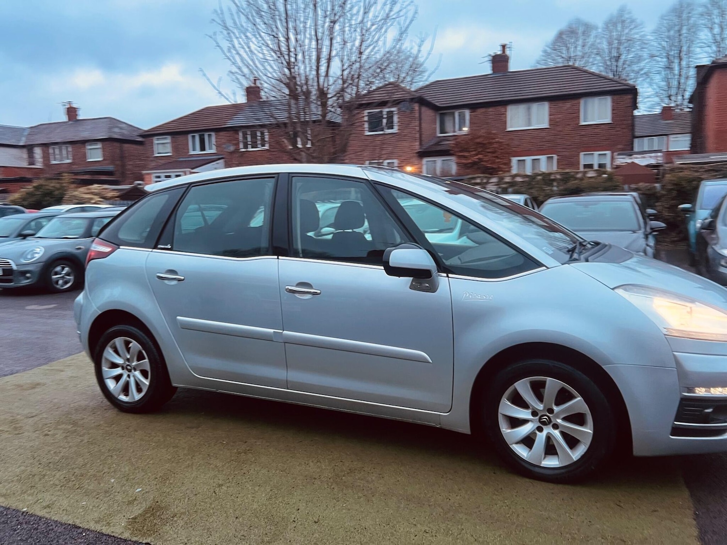 Used Citroen C4 Picasso 2011 for sale - 77376780: Photo 11
