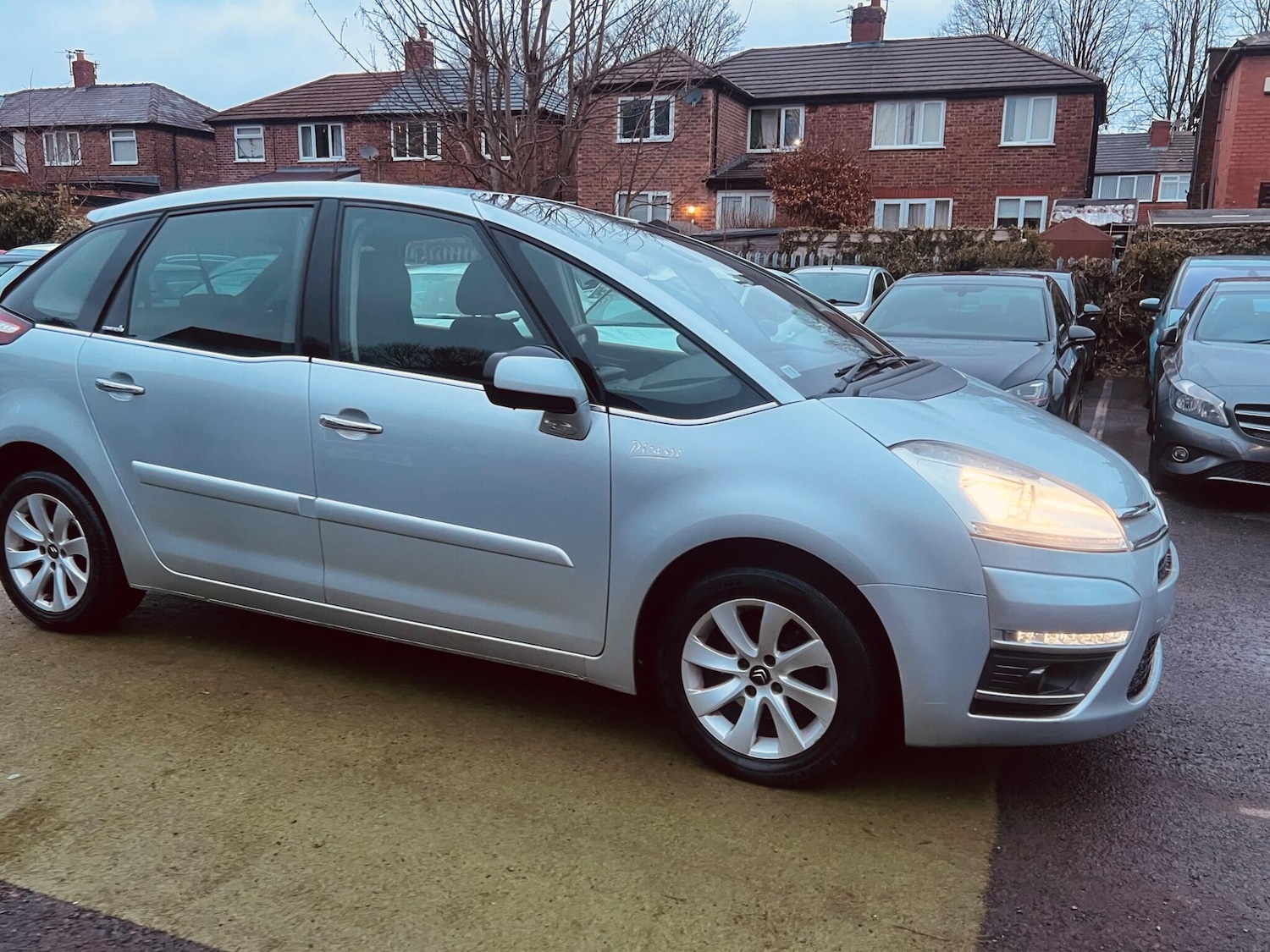 Used Citroen C4 Picasso 2011 for sale - 77376780: Photo 12