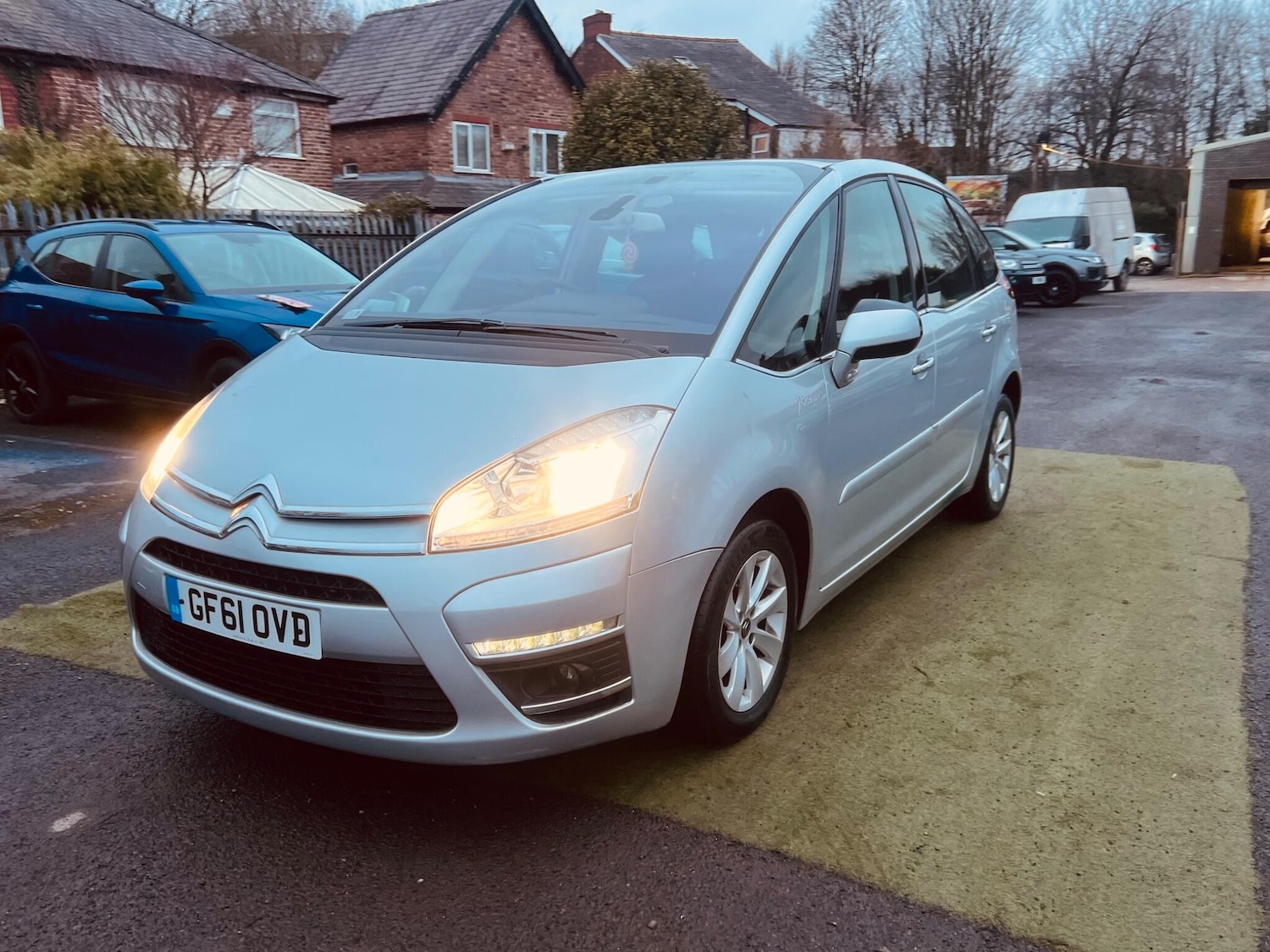 Used Citroen C4 Picasso 2011 for sale - 77376780: Photo 17