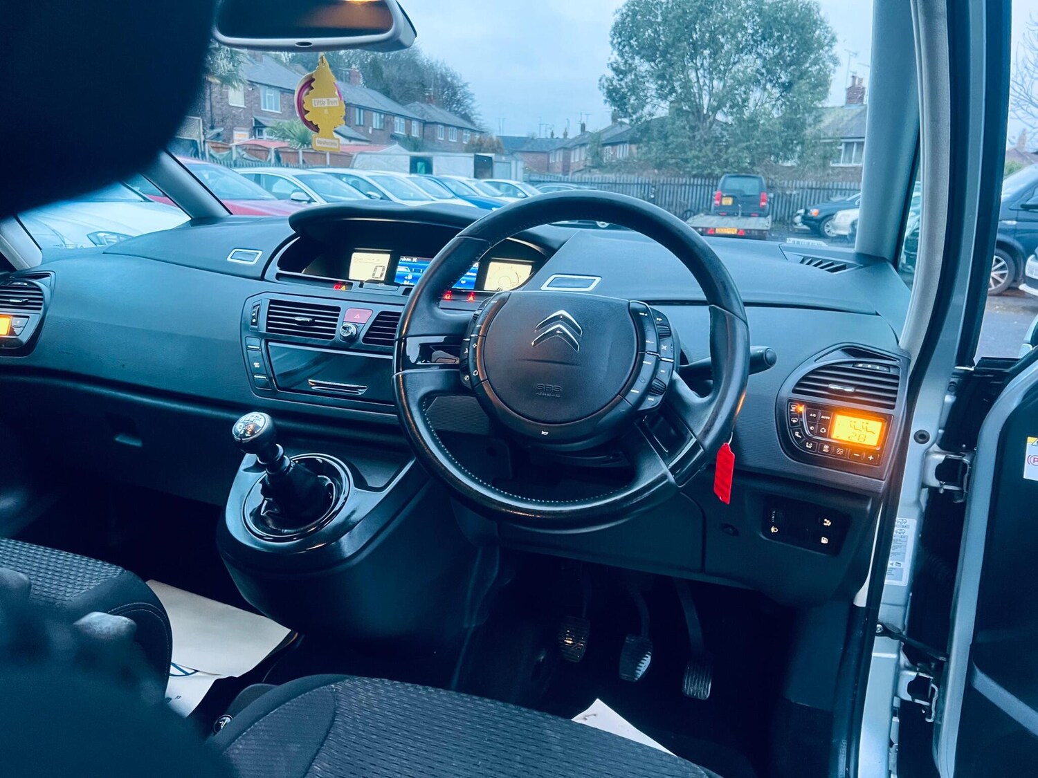 Used Citroen C4 Picasso 2011 for sale - 77376780: Photo 44