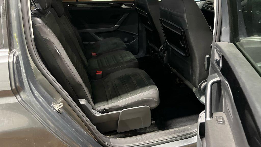Used Volkswagen Touran 2016 for sale - 77021299: Photo 19