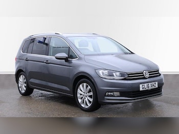 Used Volkswagen Touran 2016 for sale - 77021299: Photo