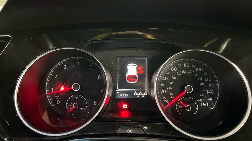 Used Volkswagen Touran 2016 for sale - 77021299: Photo 21