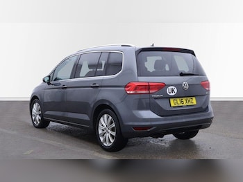Used Volkswagen Touran 2016 for sale - 77021299: Photo