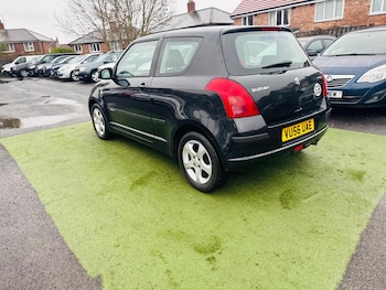 Used Suzuki Swift 2006 for sale - 77242306: Photo